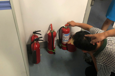 生科院開(kāi)展&ldquo;安全生產(chǎn)月&rdquo;實(shí)驗(yàn)室和危化品專(zhuān)項(xiàng)檢查